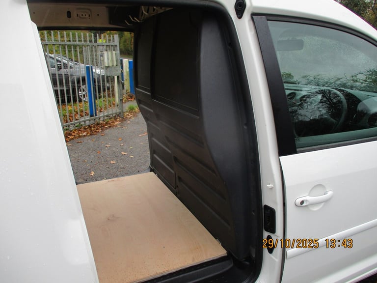 2014 Volkswagen Caddy Maxi 1.6 TDI BlueMotion Tech 102PS Startline Van PANEL VAN Diesel Manual