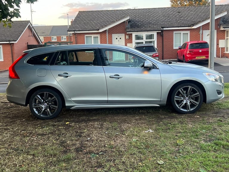 2010 Volvo V60 D3 [163] SE Lux 5dr Geartronic ESTATE Diesel Automatic