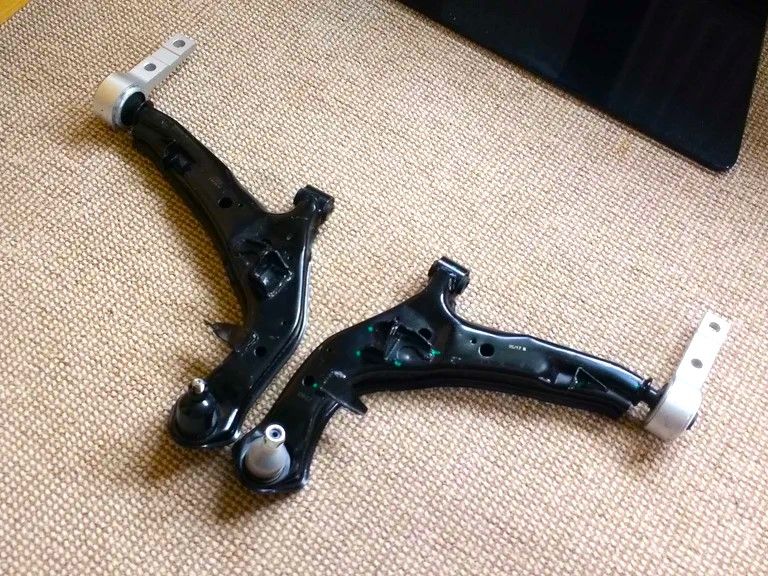 2 x NISSAN PRIMERA P12 WISHBONES 2002-2007 ALL MODELS