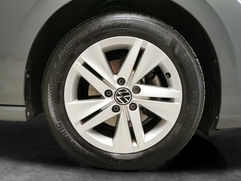 2023 Volkswagen Golf 1.5 eTSI MHEV Life Hatchback 5dr Petrol Hybrid DSG Euro 6 (s/s) (150 ps) -  ...