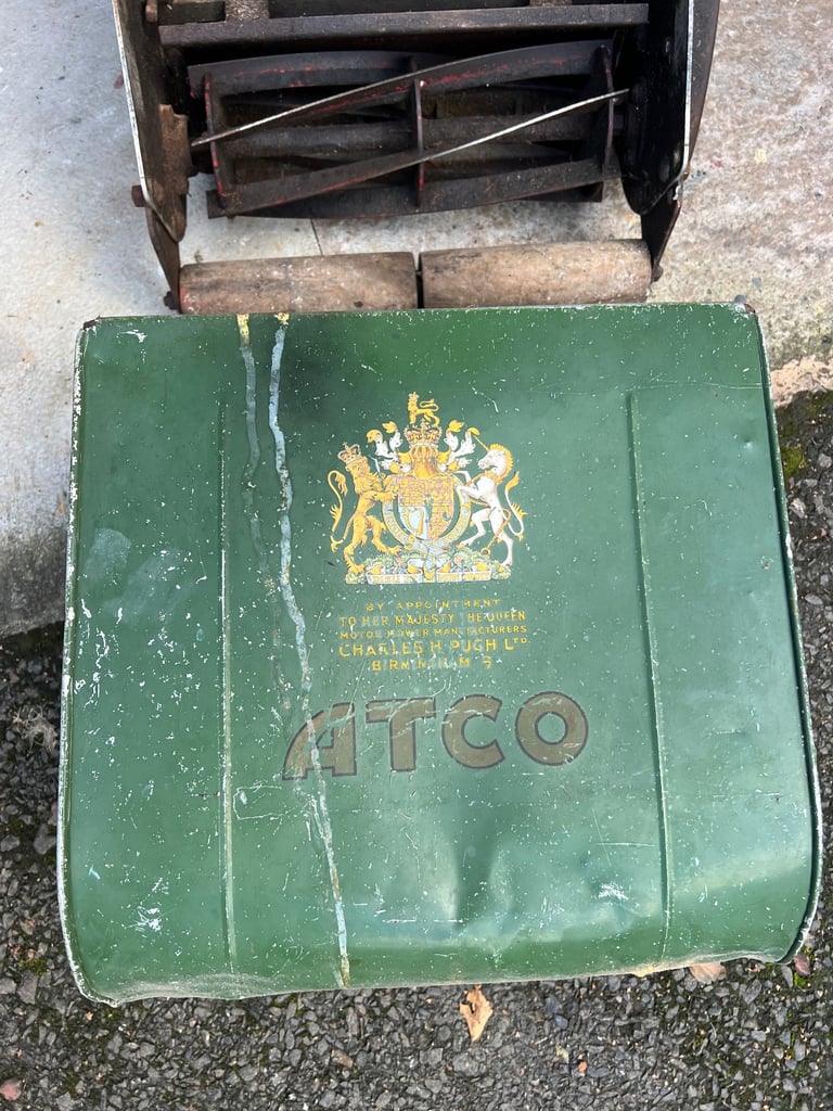 2 x Atco Vintage Lawn Trimmers 