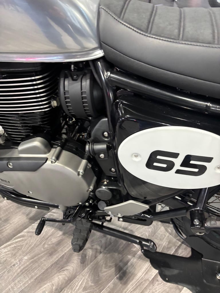 BSA Scrambler 650cc Classic Motorcycle Gold Star 
