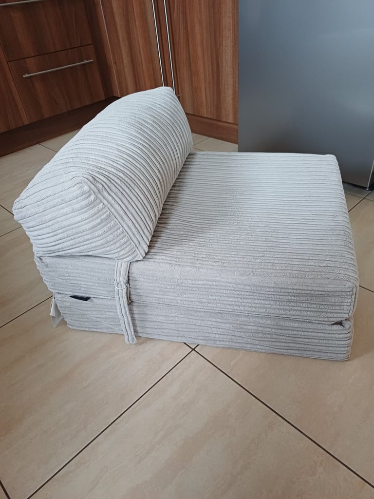 Foldable chair bed