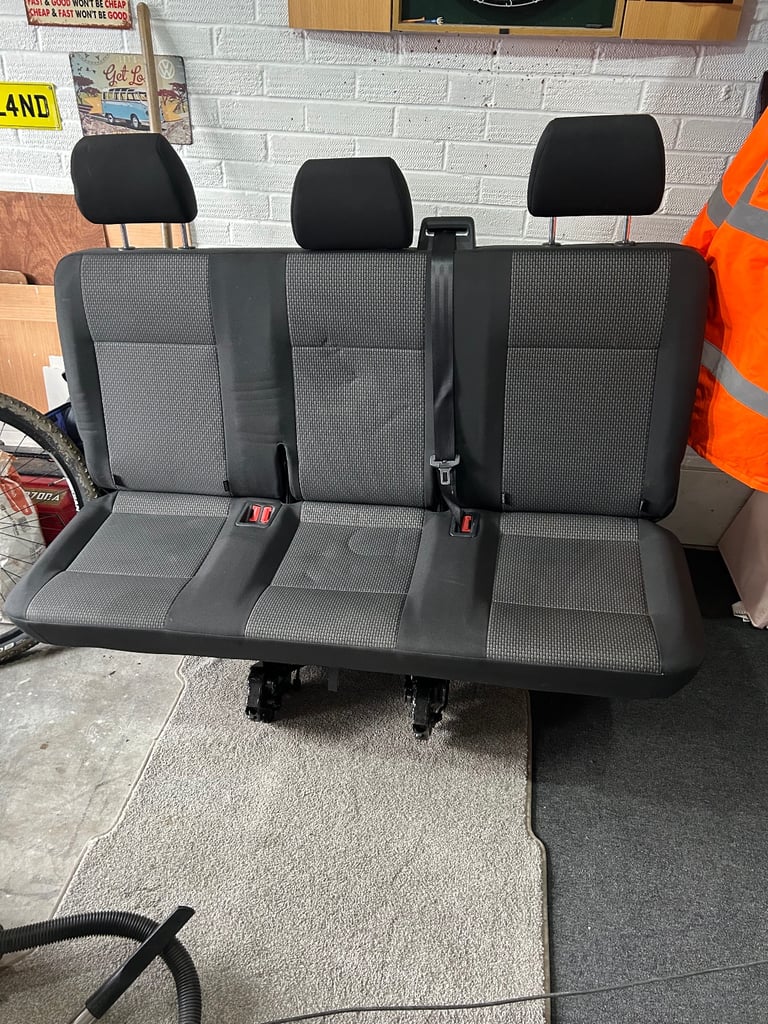 VW TRANSPORTER REAR TRIPLE SEATS