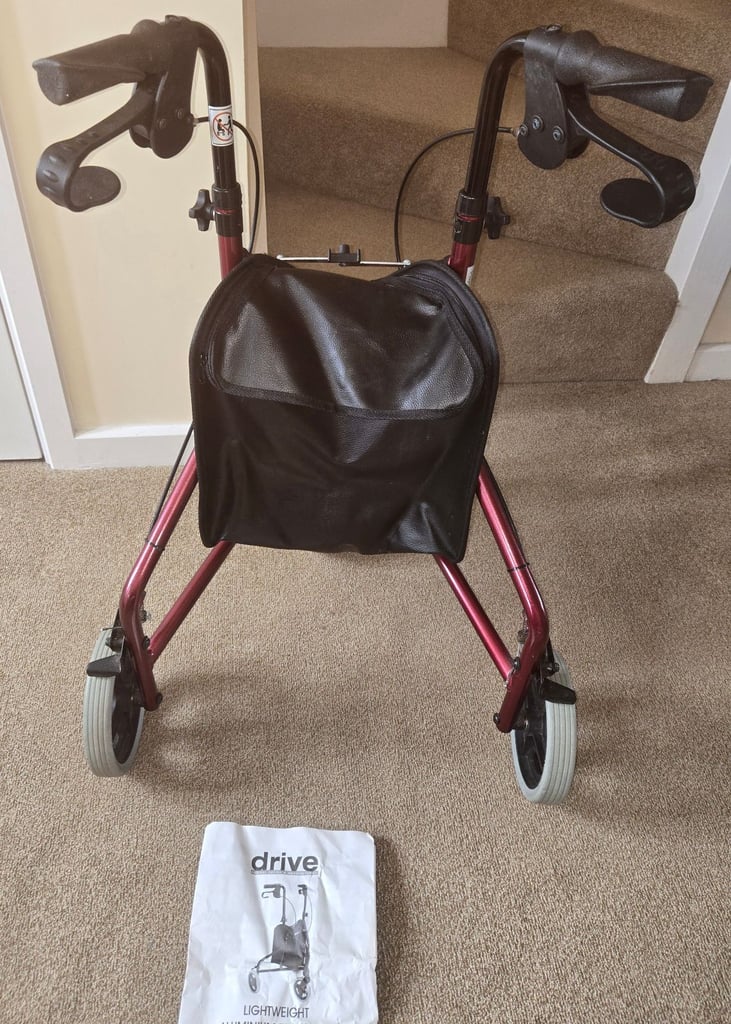 Drive lightweight aluminium triwalker foldable mobility walker 