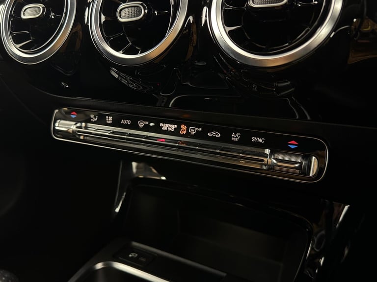 2019 Mercedes-Benz A-Class A200 AMG Line 5dr HATCHBACK PETROL Manual