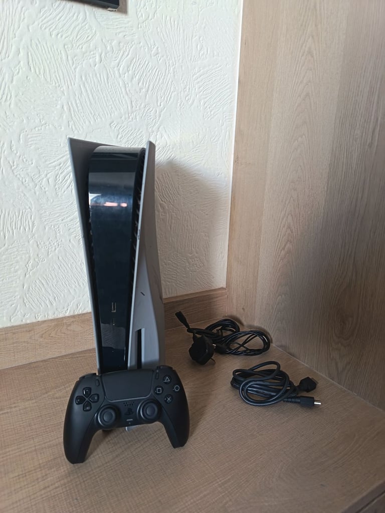 image for PS5 / PlayStation 5 Disc Edition 825GB Console
