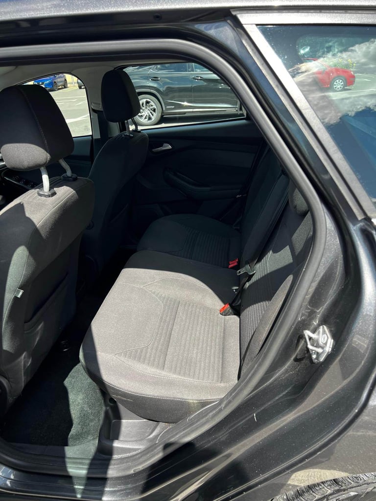 Ford, FOCUS, 2016, Automatic, 999 (cc), 5 doors