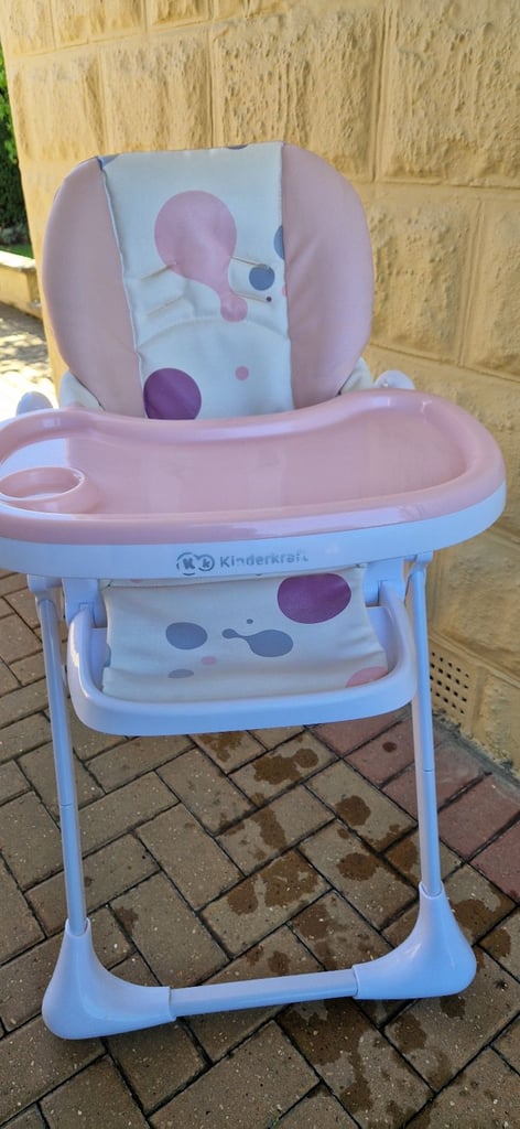 KINDERKRAFT YUMMY, BABY HIGH CHAIR, PINK. IN EXCELLENT CONDITION.