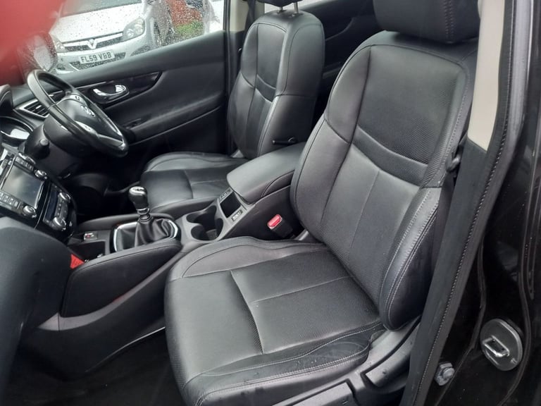 2014 Nissan Qashqai 1.5 dCi Tekna SUV 5dr Diesel Manual 2WD Euro 5 (s/s) (110 ps) Diesel Manual