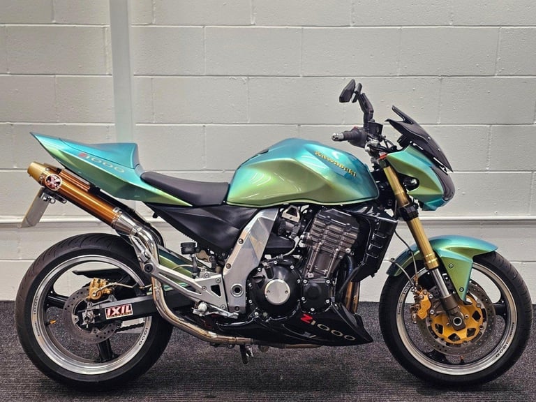 KAWASAKI Z1000 ** IXIL Exhausts - 12 Months MOT - Awesome Colour Scheme **