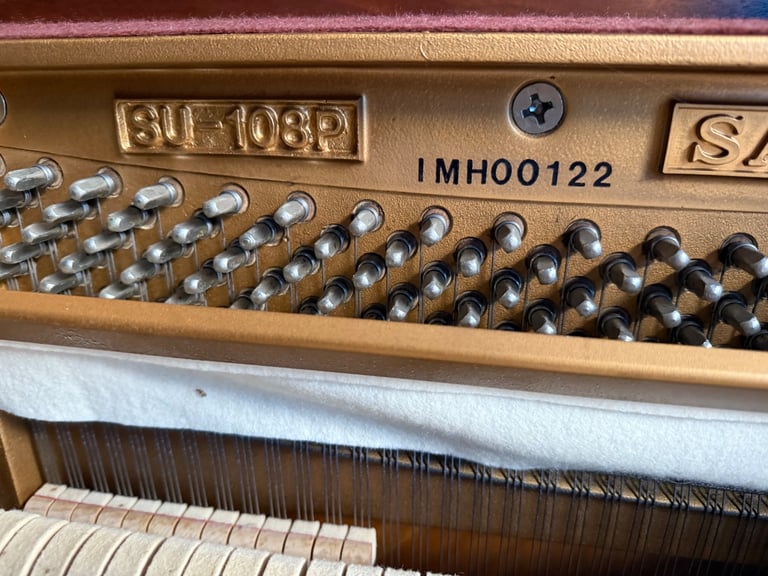 SAMICK FREE DELIVERY FREE STOOL TUNED 