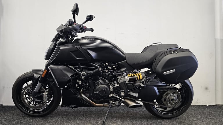 DUCATI DIAVEL 1260 ** LOW MILEAGE - TERMIGNONI EXHAUST - CRASH PROTECTORS **
