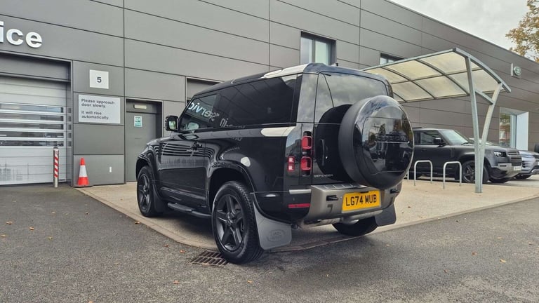 2024 Land Rover Defender 3.0 D350 X-Dynamic SE 90 3dr Auto ESTATE DIESEL Automatic