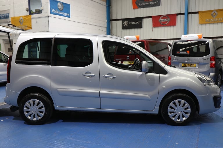 Citroen Berlingo Wheelchair Accessible Mobility Vehicle Winch Ramp Lowered floor