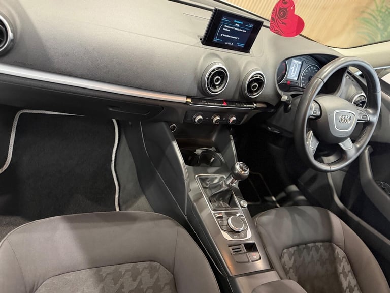 AUDI A3 1.6 TDI SE 2014