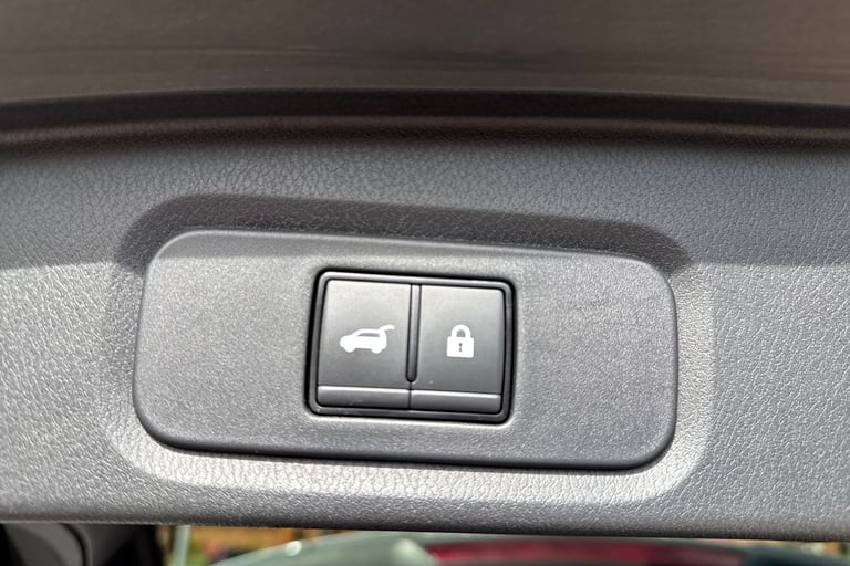 2022 Nissan Qashqai 1.5 E-Power Tekna 5dr Auto Hatchback Hybrid Automatic