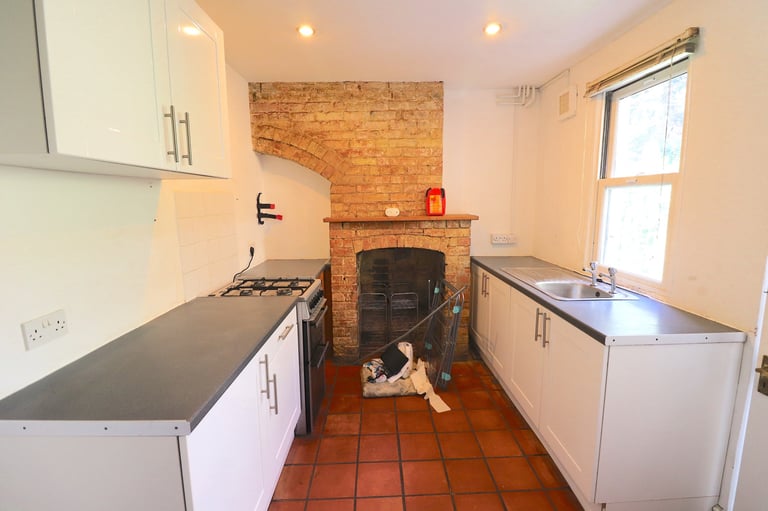 5 bedrooms in Hurst Street, Oxford, OX4 Book Online - The Rent Guru {197}