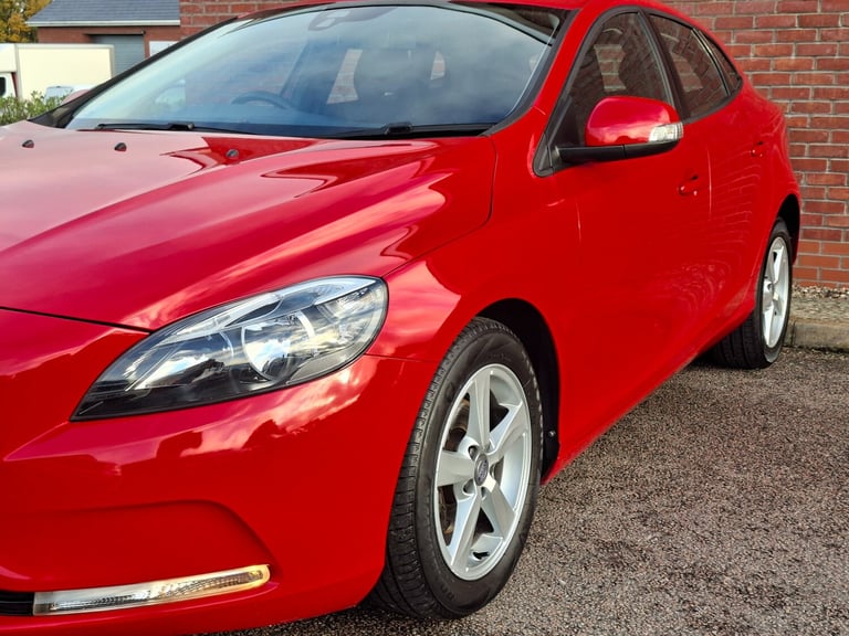 2015 15 Volvo V40 1.6 D2 ES 5 Door Manual. 20GBP RFL. Only 59000 Miles with FSH!