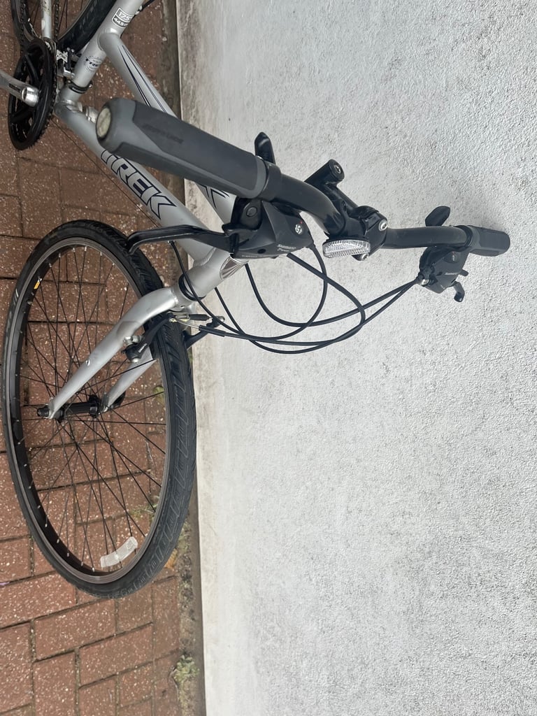 Trek 7.0fx woman's hybrid bike
