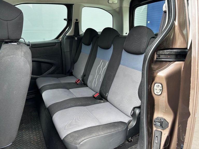 PEUGEOT PARTNER TEPEE 1.6 HDI AUTOMATIC 2015 PLATE 122,000 MILES FULL SERVICE HISTORY HPI CLEAR 