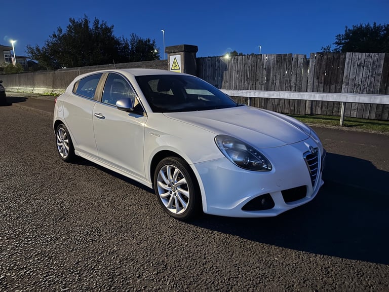 Alfa Romeo, GIULIETTA, Hatchback, 2011, Manual, 1956 (cc), 5 doors