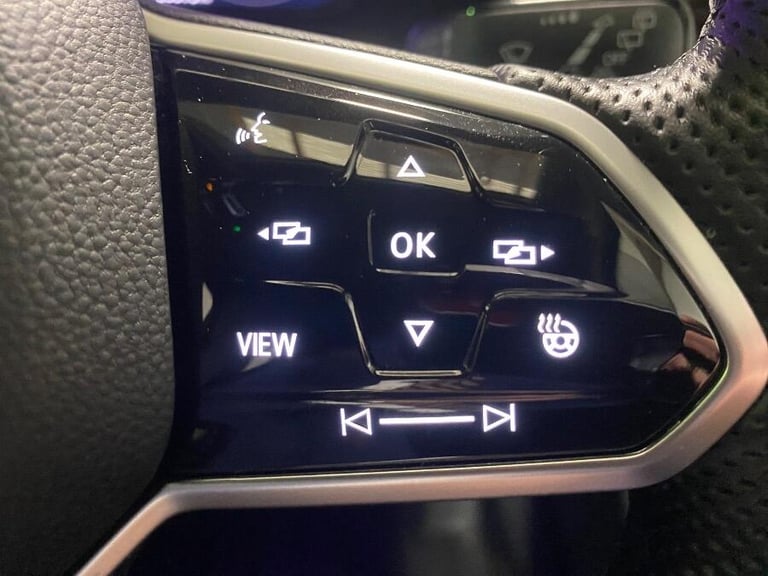 2022 Volkswagen Golf 1.5 Tsi R Line Hatchback 5dr Petrol Manual Euro 6 (s/s) (150 Ps) HATCHBACK P...