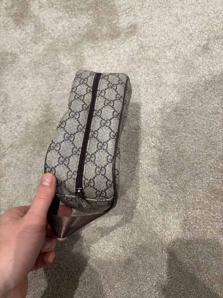 Gucci wash bag