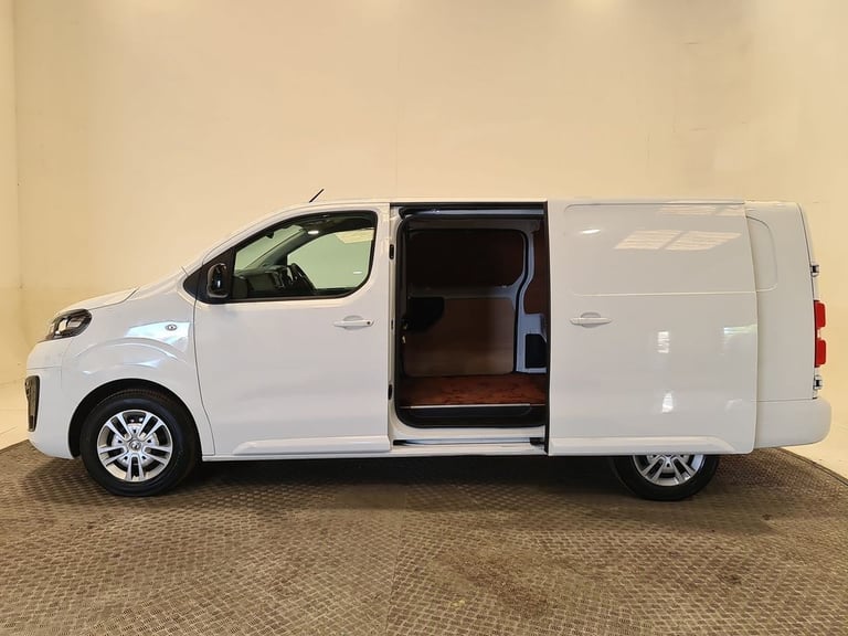 VAUXHALL VIVARO 1.5 TURBO D 2900 SPORTIVE P/V L2 H1 100 BHP LWB DIESEL