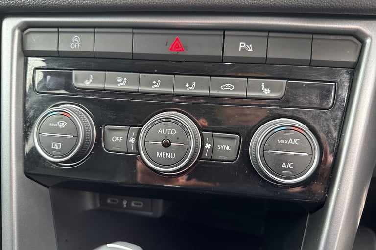 2021 Volkswagen T-Roc 97294 Hatchback Petrol Automatic