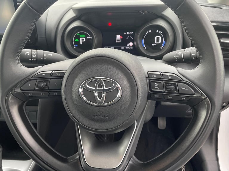 2024 Toyota Yaris 1.5 Hybrid Icon 5dr CVT Estate Hybrid Automatic