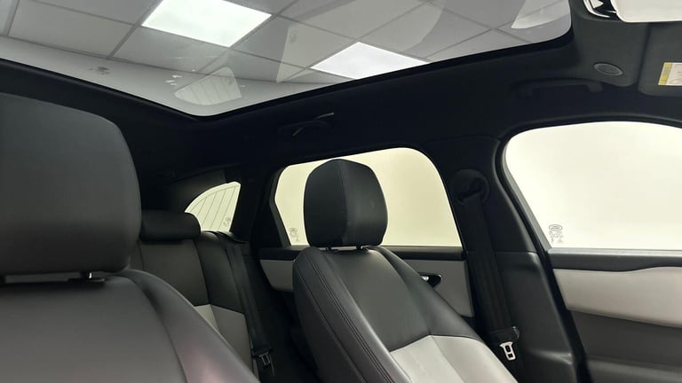 2023 Land Rover Range Rover Velar 2.0 D200 MHEV Dynamic SE 5dr Auto ESTATE DIESEL Automatic