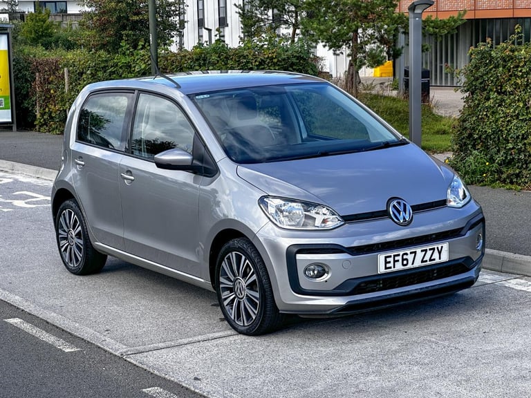 VOLKSWAGEN UP 1.0 High up! 2017