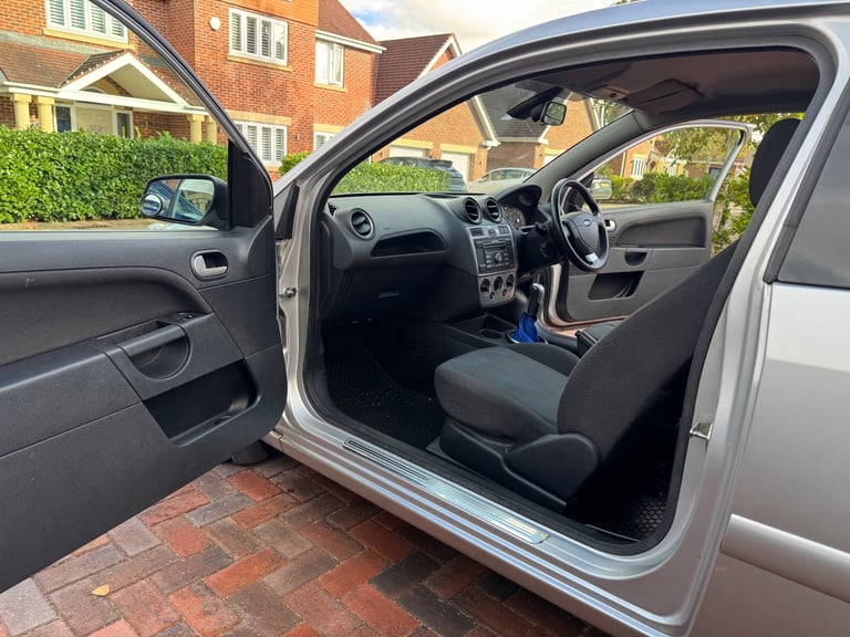 Ford, FIESTA, Hatchback, 2007, Manual, 1388 (cc), 3 doors