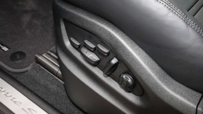 2025 Porsche Cayenne S Coup Coupe Petrol Automatic