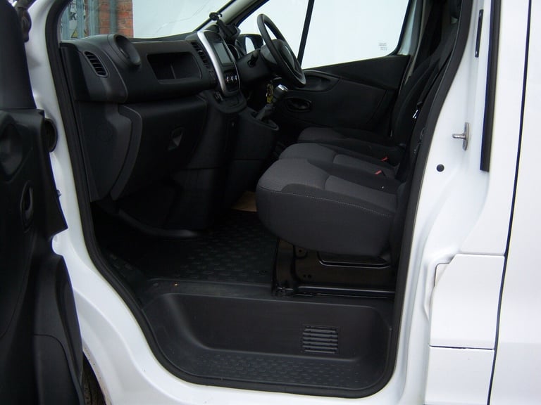2021 Renault Trafic SL30 ENERGY dCi 145 Business+ Van PANEL VAN Diesel Manual