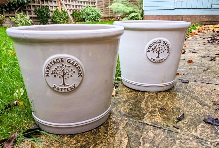 Heritage Ceramic Pot – 30 cm