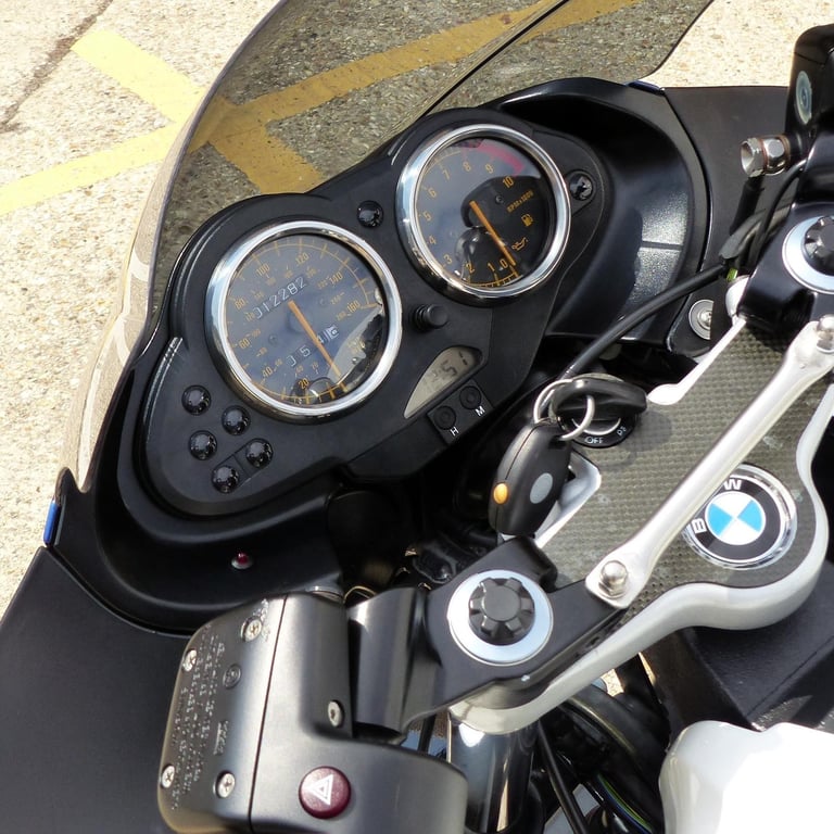 2003 BMW R1100S Boxer Cup Edition – Rare Future Classic, Excellent Condition.
