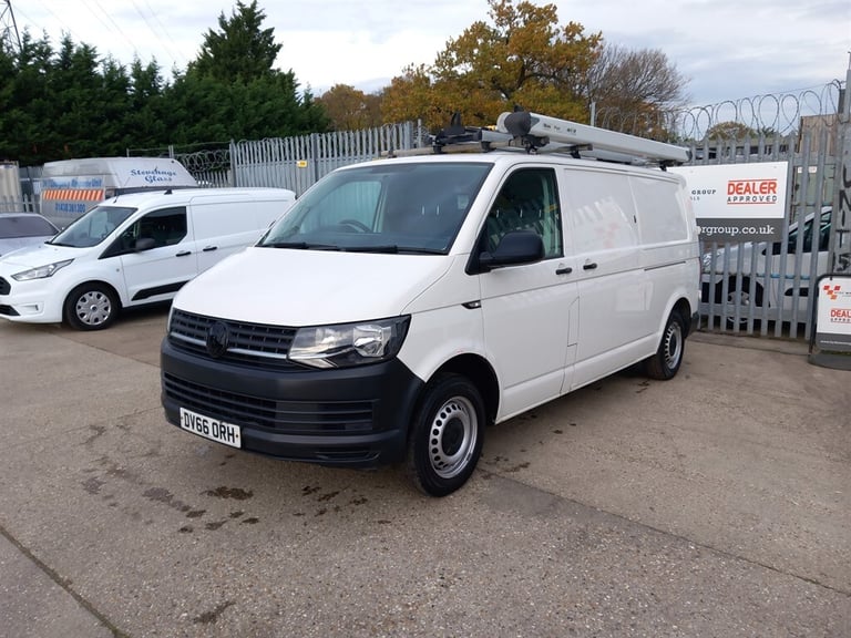 2017 Volkswagen Transporter T30 TDI P/V STARTLINE LWB AIR CON Ideal Camper Conversion / Inverter ...