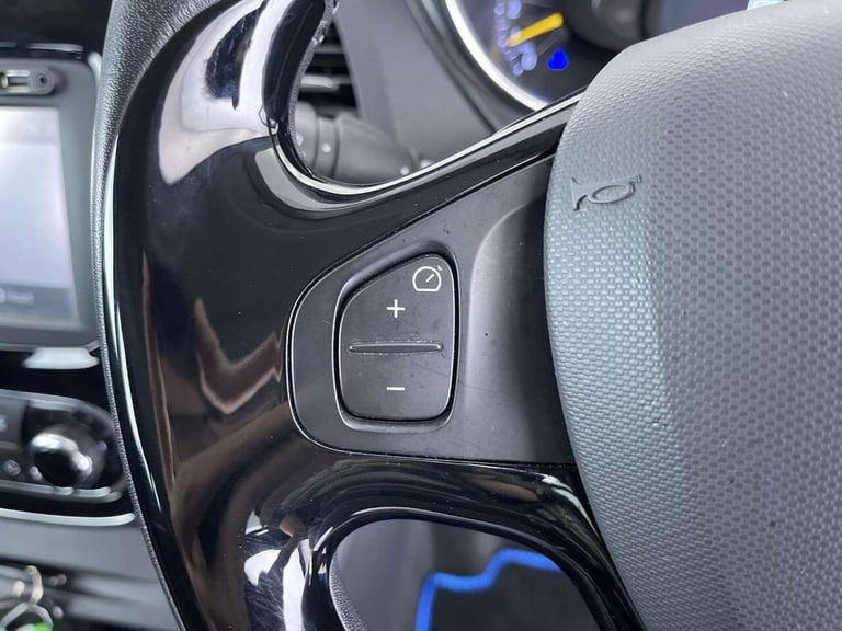 2015 Renault Captur 0.9 TCe ENERGY Dynamique Nav SUV 5dr Petrol Manual Euro 6 (s/s) (90 ps) CRU S...