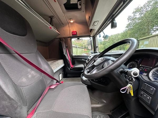 Daf XF460 Space Cab 6x2 Sliding 5th Wheel