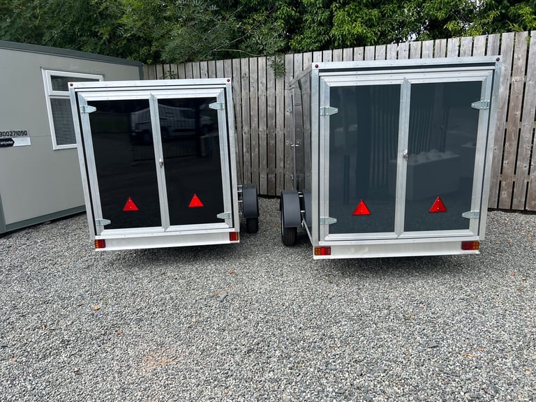 Box Trailer 8ft x 5ft x 5ft Tow a Van ( camping storage mountain bike mobility )