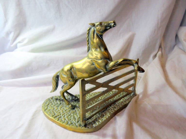 image for A VINTAGE HEAVY BRASS HORSE JUMPING A GATE ORNAMENT