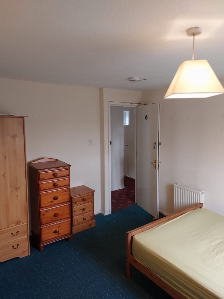 Double Rooms to let Bridge of Don Aberdeen good facilities all bills included free WIFI £95 p/w