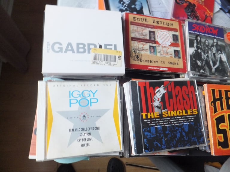  MASSIVE 275 Lot CDs Albums + hologram cds Music Record shop or Collectors 13 images signs