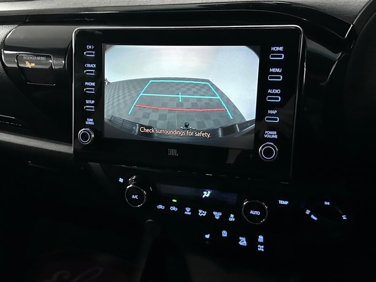 2021 (71) Toyota Hilux Invincible X Pickup Double Cab 2.8 D-4D Auto ( 204 bhp )