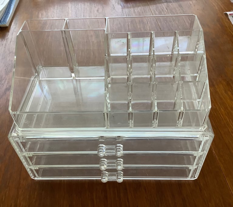 image for Clear acrylic make up organiser