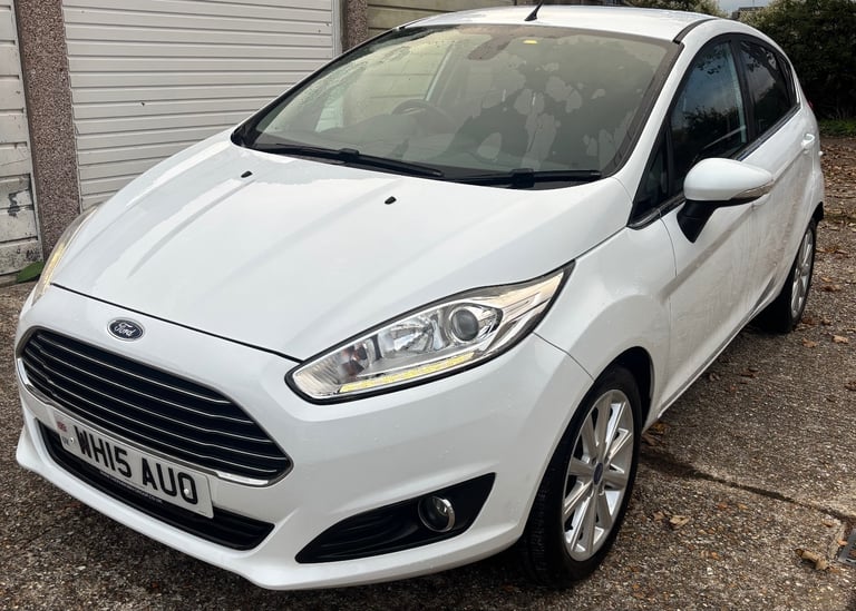 Ford fiesta Hatchback 2015 Manual 1.0 eco boost 5 doors
