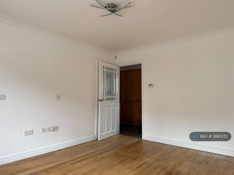 3 bedroom house in Grove Road, Pontardawe, Swansea, SA8 (3 bed) (#2665172)