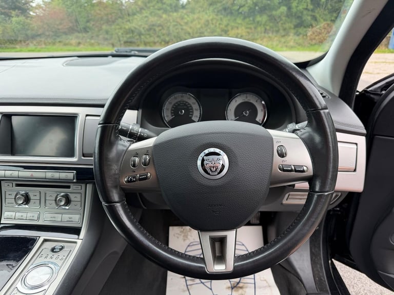 2010 Jaguar XF 3.0d S V6 Premium Luxury Auto Euro 5 4dr SALOON Diesel Automatic